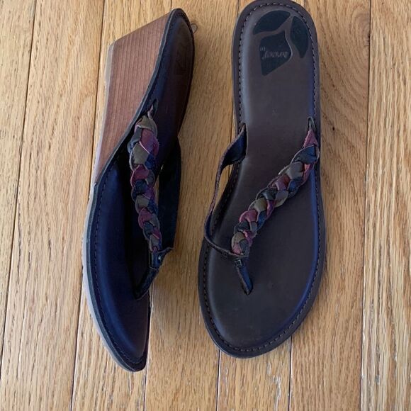 Reef Braided Brown Leather Sandals Flip Flops Wedge Size 10 - Picture 3 of 9